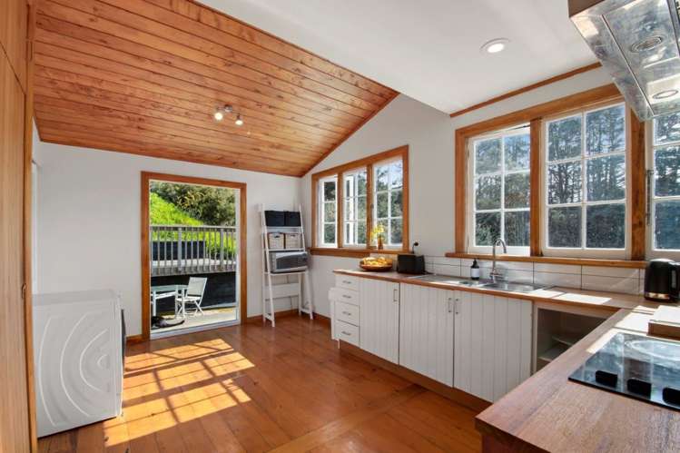 1245 East Coast Road Redvale_6