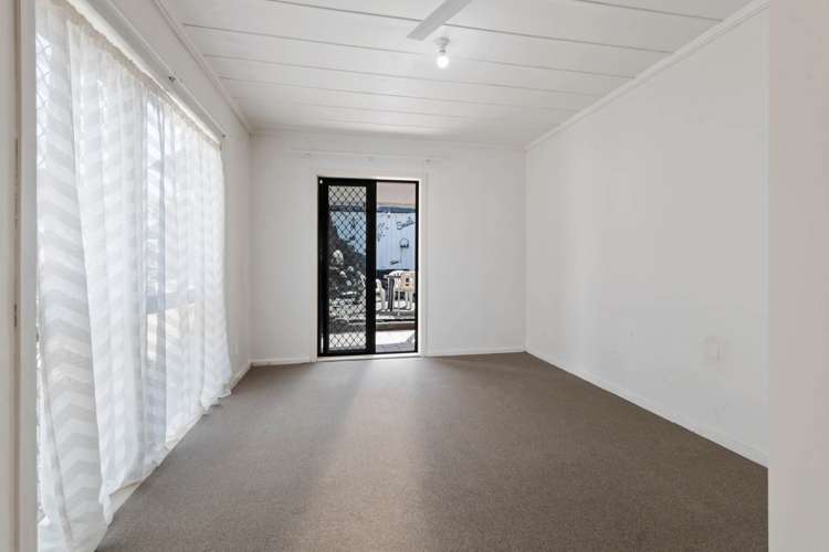 22 Pirangi Street Pt England_10