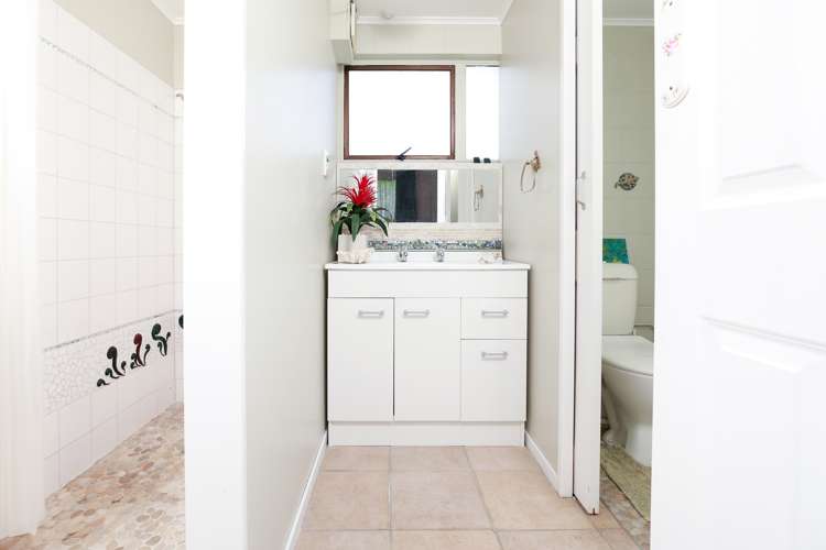 39 River Road Paeroa_12