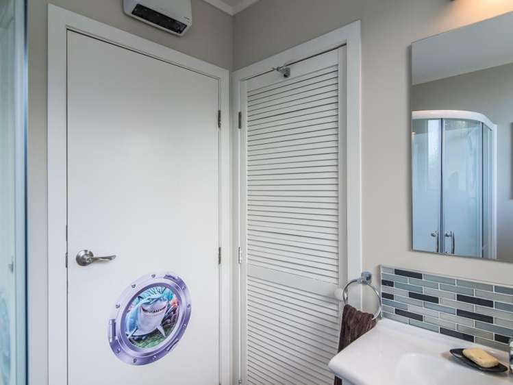 7a Gray Avenue Paraparaumu Beach_15