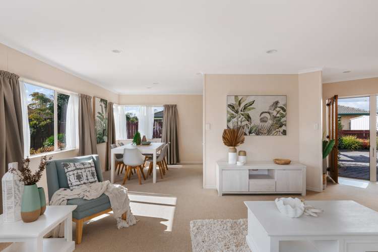 22 Azalea Dell Mount Maunganui_12