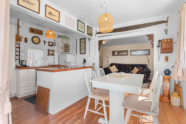 32 Komiti Road Tinopai_14