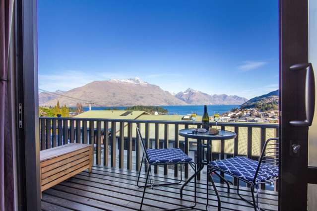 Investment holiday home on Queenstown Hill