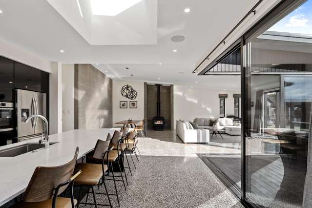 13 Carnaveron Drive Lincoln_2