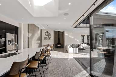 13 Carnaveron Drive_2