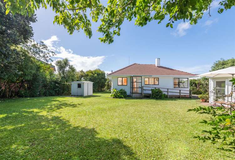 8 Boler Place New Lynn_22