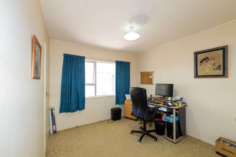 14 Sutton Avenue Clive_10