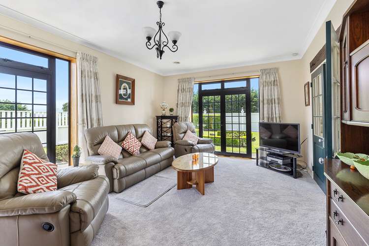 31 Gladys Scott Place Tawa_6