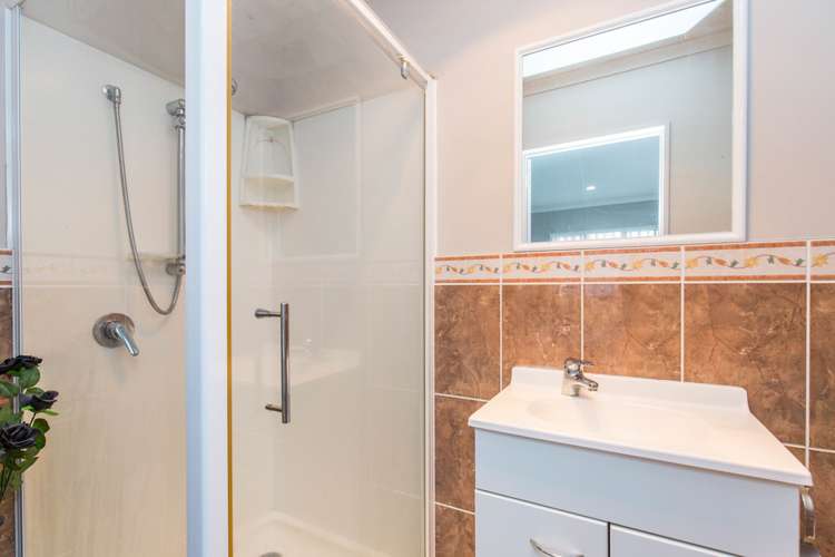 96 Palmers Road Clendon Park_17