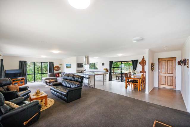 476 Finnis Road Pohangina_4