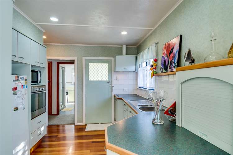 319 Kennedy Road Onekawa_3