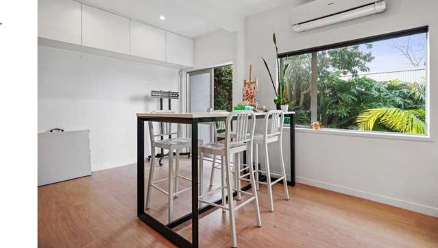 Prime Live/Work Space | 131sqm in Pons
