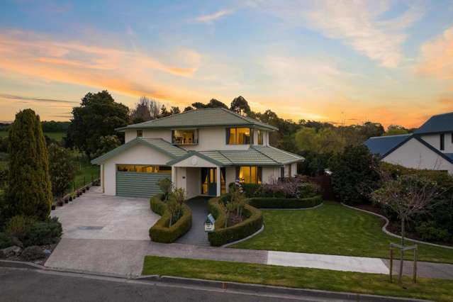 Privacy, views & lifestyle!