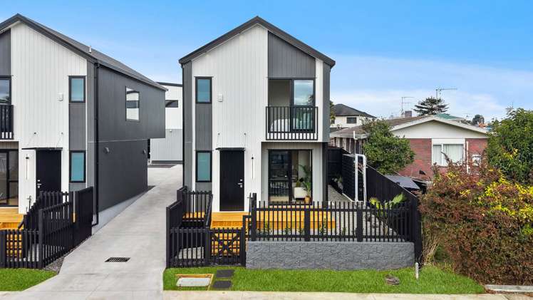 1/3 McLean Avenue_0