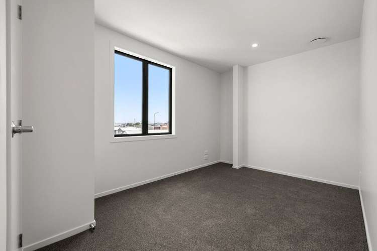 33/17 Rocky Road Huntington_9