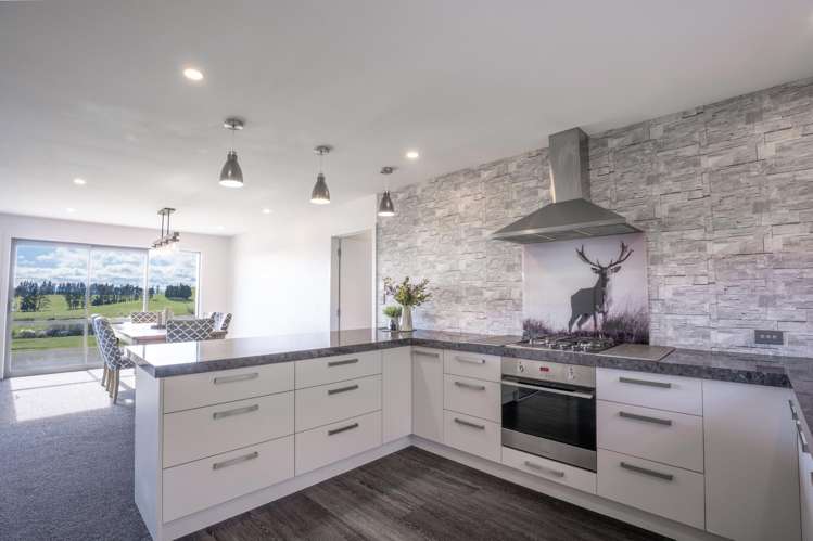 9 George Street Waihola_7