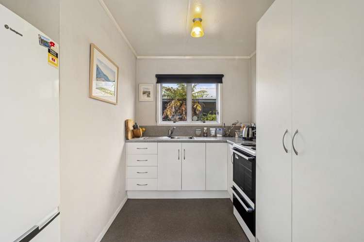 121B Lake Road Koutu_2