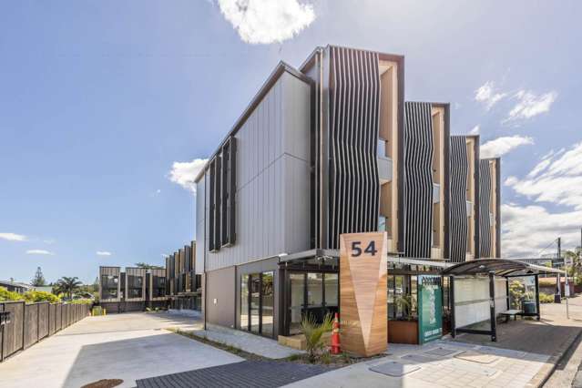 Modern Freehold Living in the Heart of Takapuna