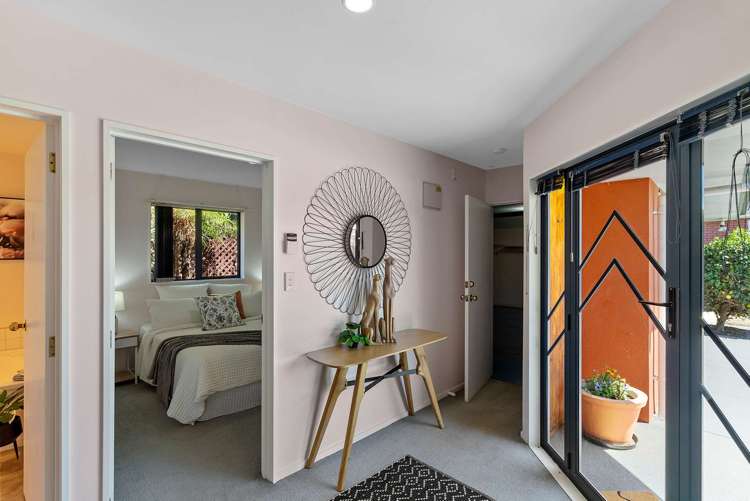 2/12 Carlsen Street Burwood_16