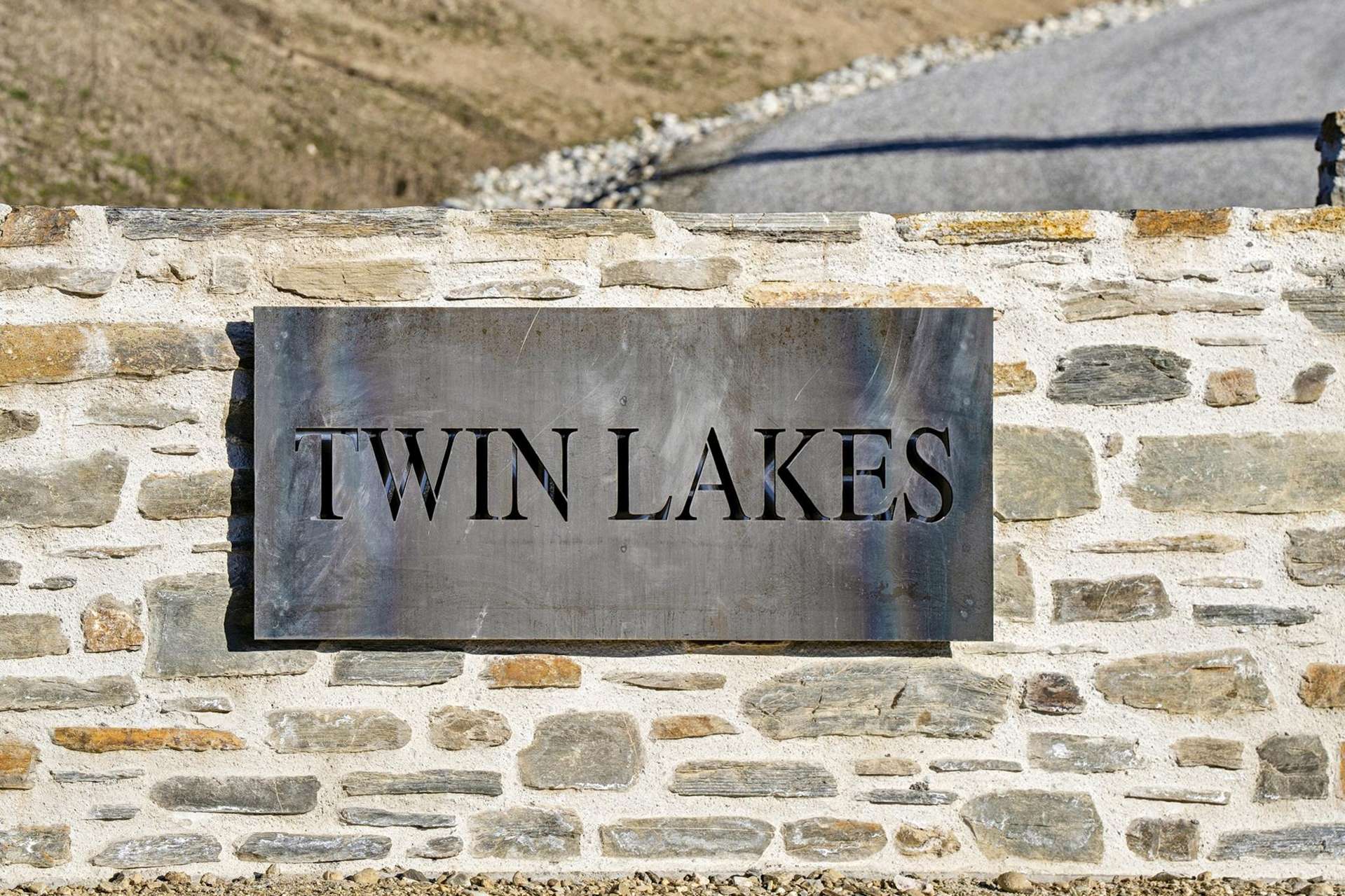 Twin Lakes Premier Subdivision Luggate_0