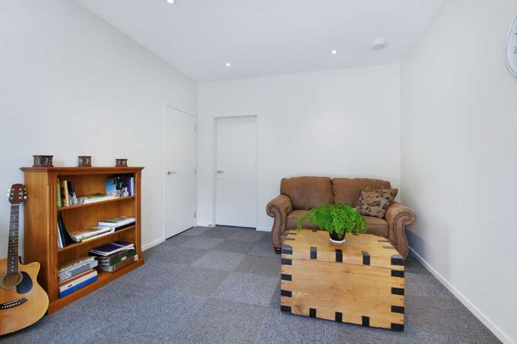 25/45 Karepiro Drive Stanmore Bay_20