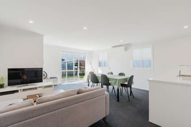 12 Haddonstone Avenue 2612_2