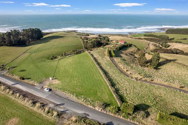 99 Akatore Road Taieri Mouth_3
