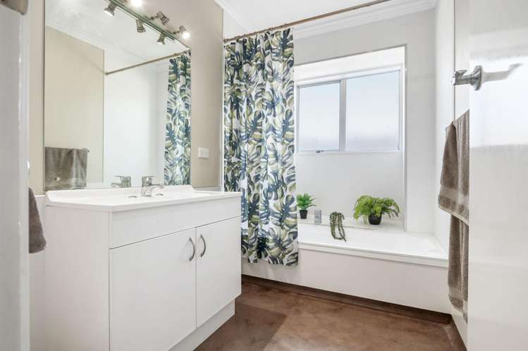 27A Macdonald Road Glenview_13