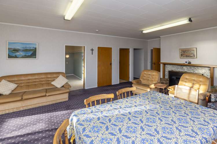 82 The Parade Paekakariki_10