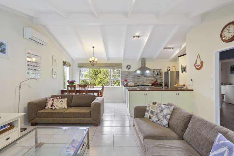 1123 Huia Road Huia_2