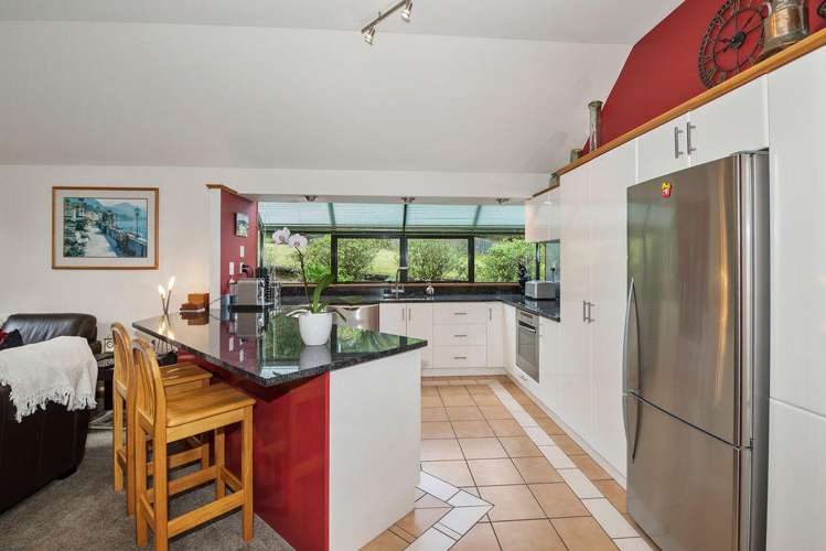 107 Daffodil Street Titirangi_6