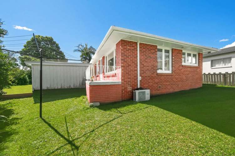 2/1 Exmouth Road Northcote_10