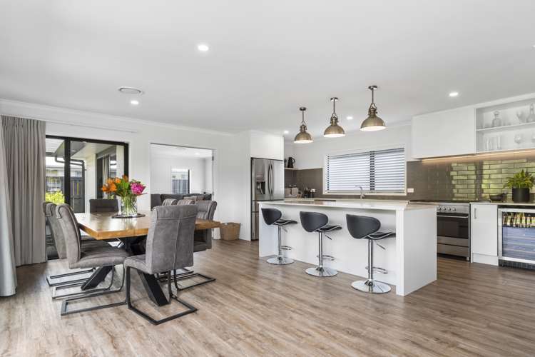 84 Pakanga Grove Pyes Pa_13