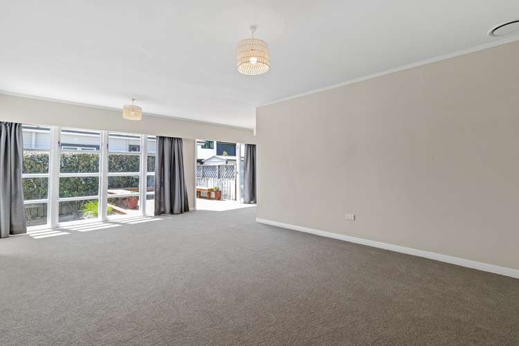 42 Cook Street Hamilton East_9