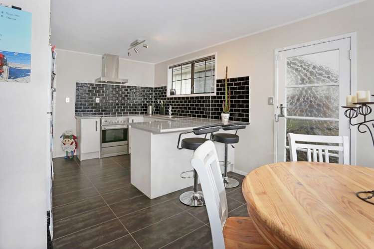 130 Hepburn Road Glendene_14