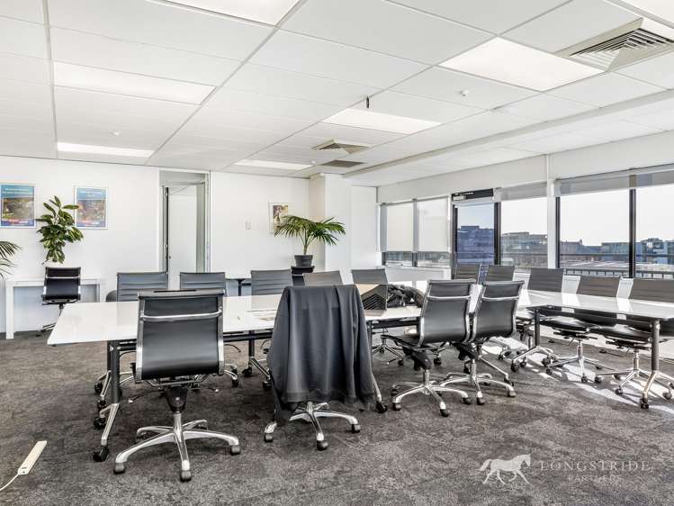 B/100 Carlton Gore Road Newmarket_5