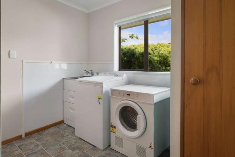 58 Norwood Road Paeroa_15