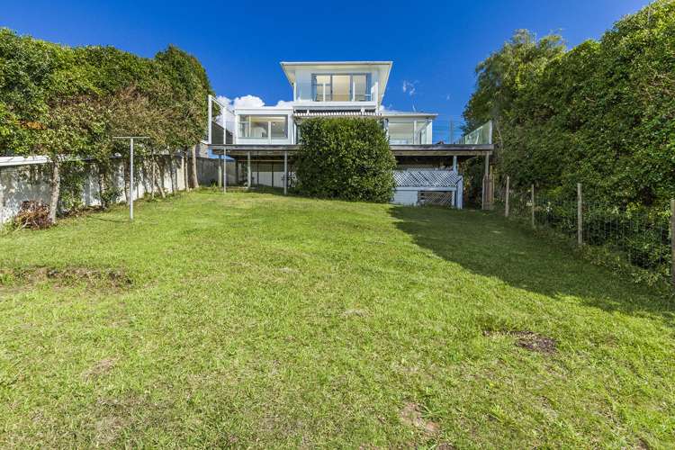 167 Beach Road Castor Bay_6