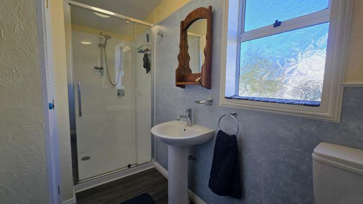 75 Revell Street Hokitika_35