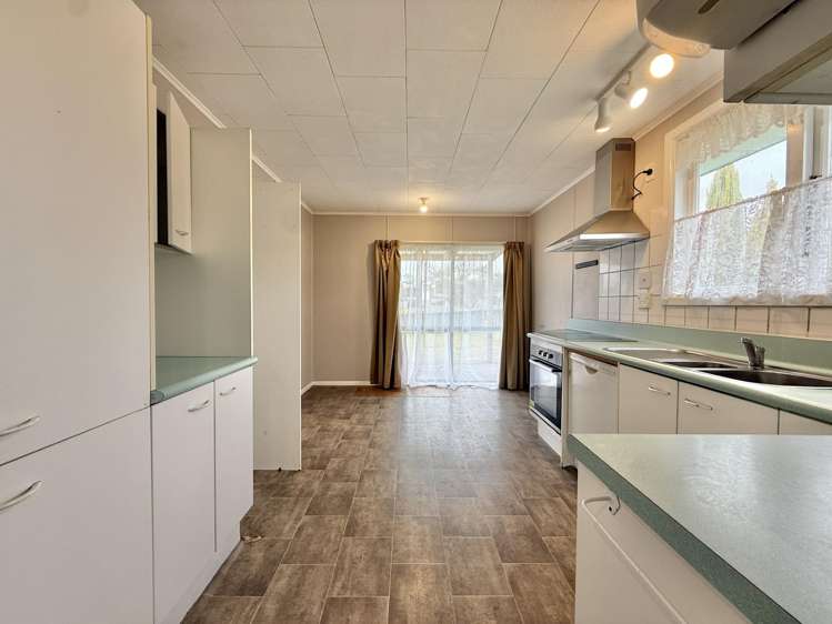 98 Arawa Crescent Tokoroa_7