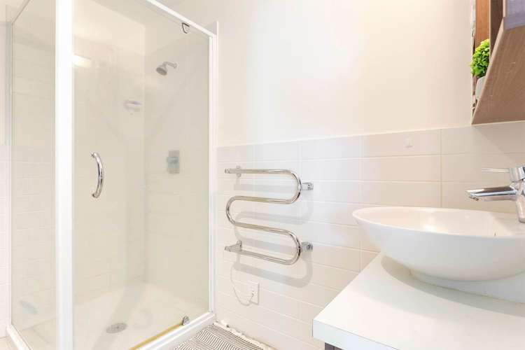 704/85 Beach Road Auckland Central_9