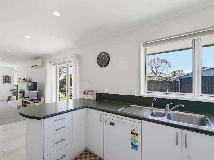 8 Woodham Drive_4