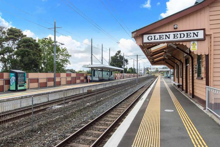 82 West Coast Road Glen Eden_7