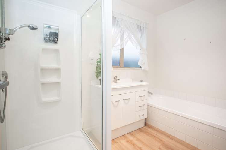 51 Saint Martins Road Saint Martins_10