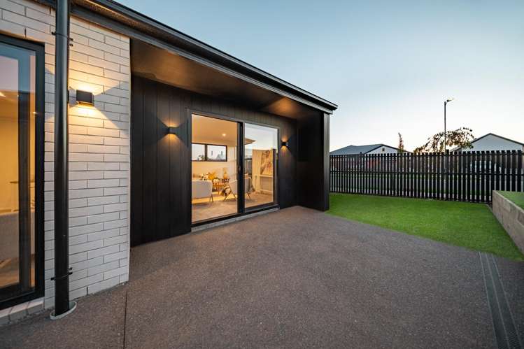 47 Accadia Dr Rolleston_17