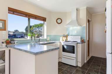 8 Webb Place_3