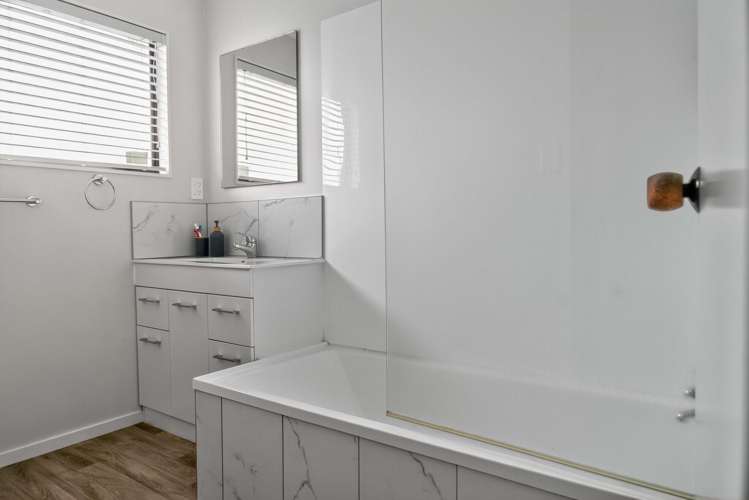 9A Lisbon Street Greerton_14