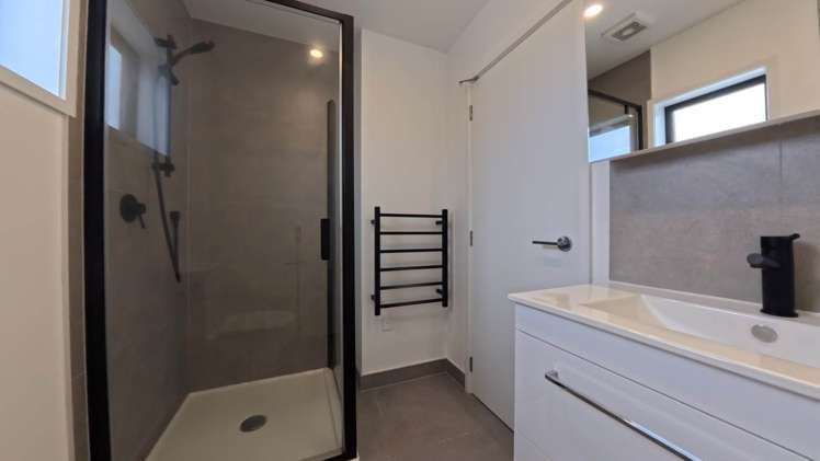 73 Freeland Avenue Mt Roskill_9