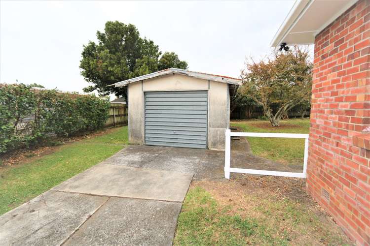 13 Rixon Place Te Atatu Peninsula_15