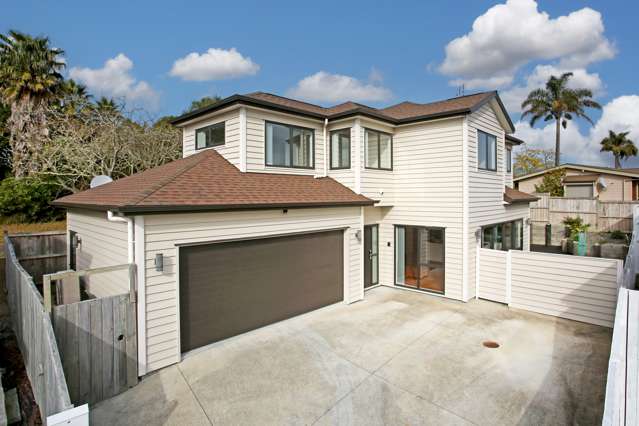 Beautiful 4-Bedroom Home in Karaka Harbourside